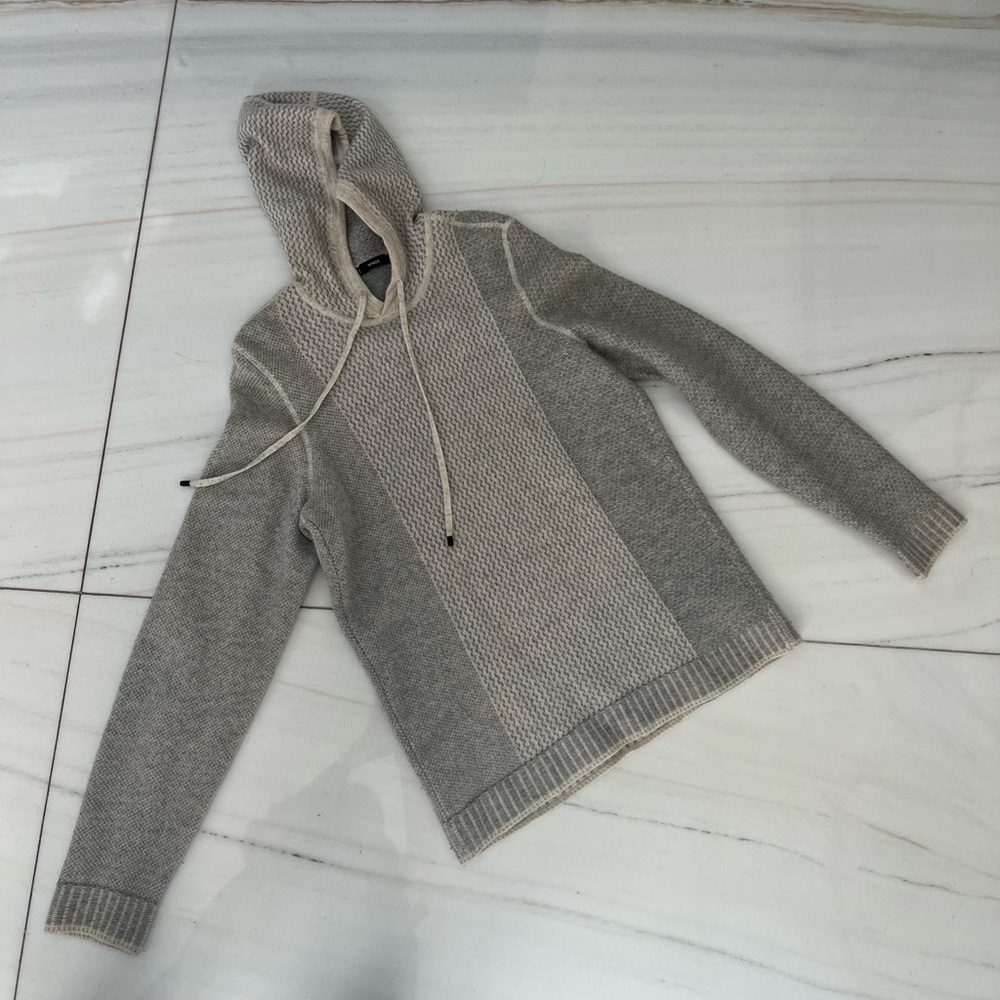 Vince Men's Gray Sweater with Hood